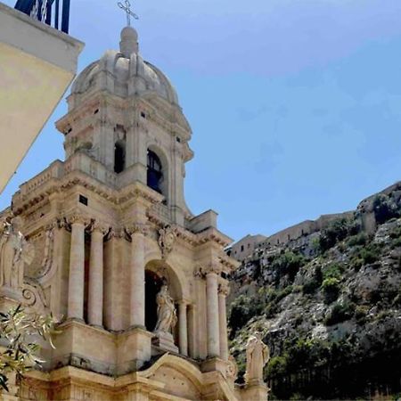 Intown - Dammuso In Pieno Centro Storico Villa Scicli Exteriör bild